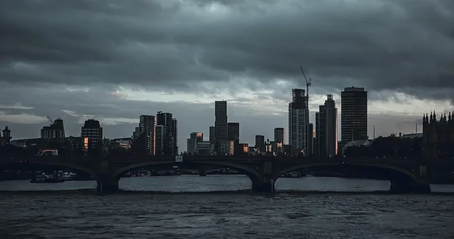 london, skyline, river, bridge, sunset, city, london skyline, city skyline, nature, skyscrapers, buildings, urban, cloudy, england, sky, moody, dusk. London compared with Manchester on employer branding budgets and media costs